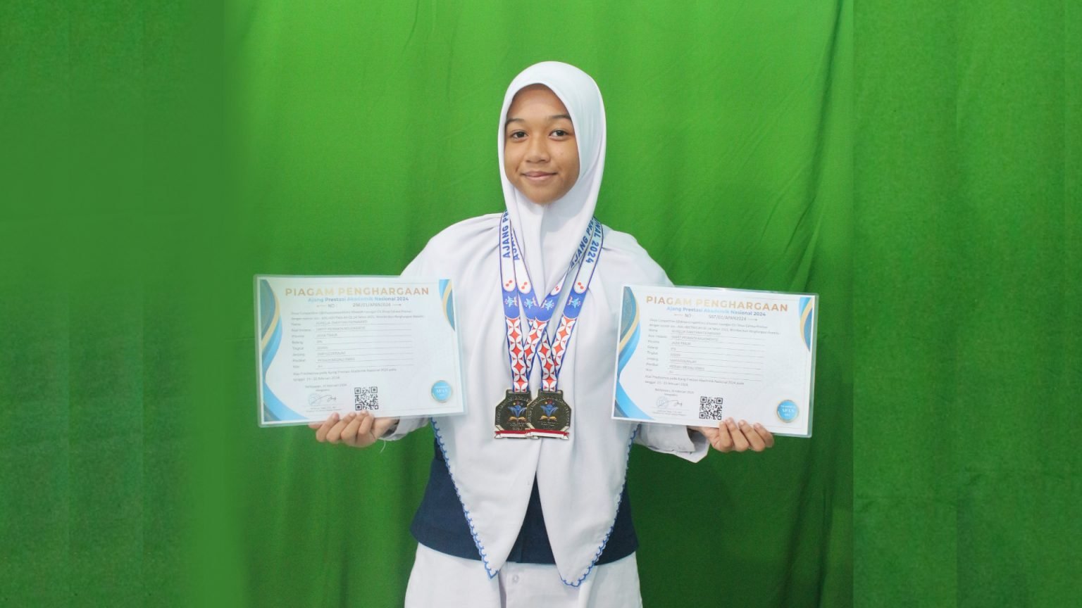 Siswi SMPIT Permata Mendapat Juara di Divya Competition Tingkat Nasional